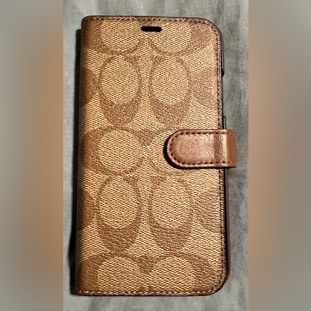 Coach iphone card case
